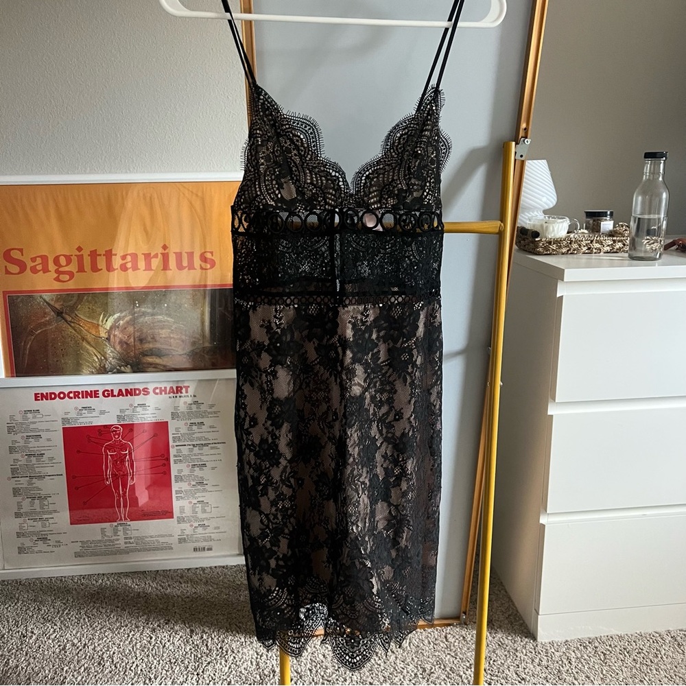 Victoria’s Secret lace black dress